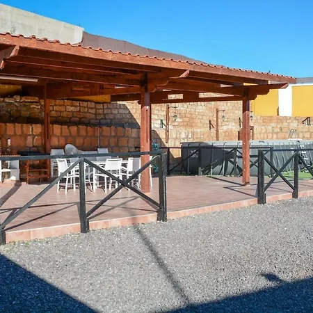 Semesterbostad Casa Cueva Mansos